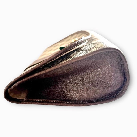 Gucci Clutch - Picture 13 of 17